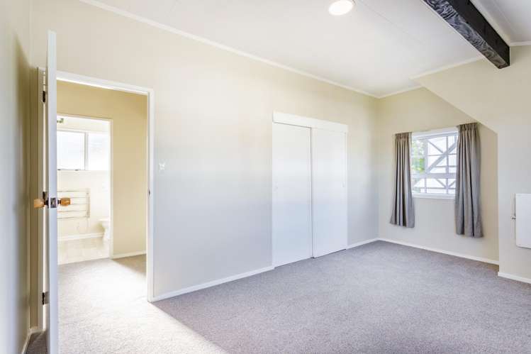 1/9 John Street Trentham_17