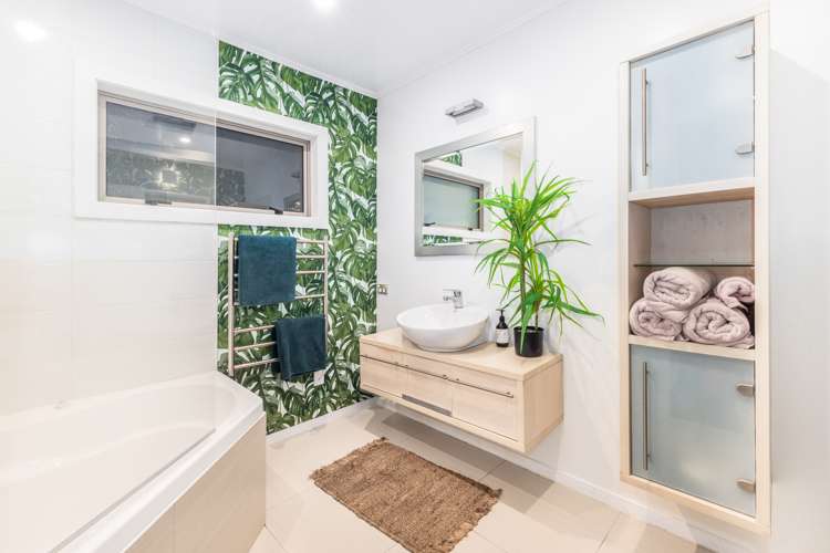 7 Tregear Place Camborne_21