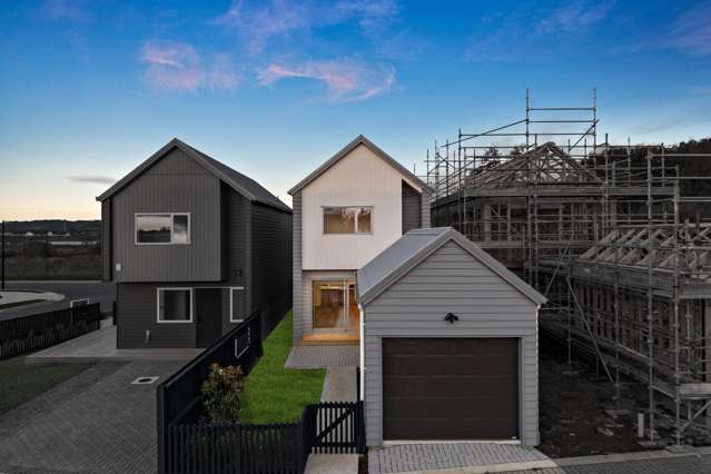 SHARPLY PRICED! URGENT SALE!