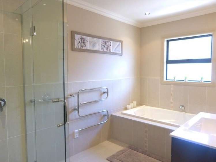 7 Pacific Avenue Poraiti_13