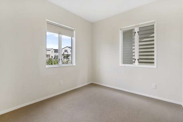 2 Saddleback Crescent Papakura_3