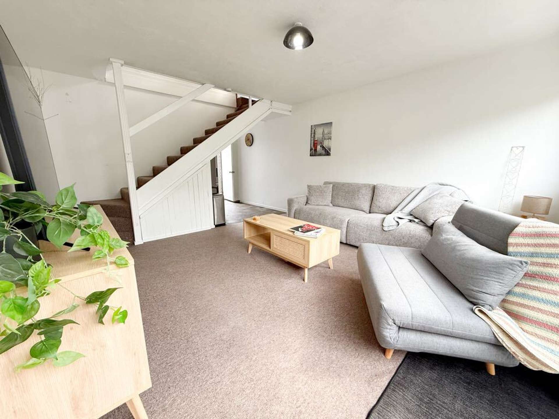 4/702 Grays Road Mahora_0