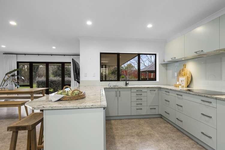 348 Lake View Drive Karapiro_6