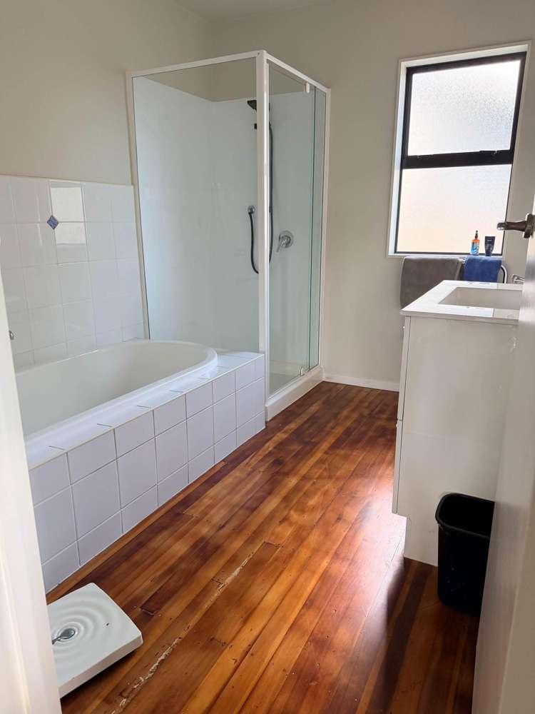 23 Sunkist Bay Road Beachlands_4