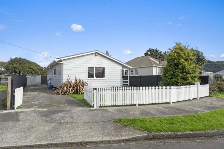 2/10 Hughes Crescent_0