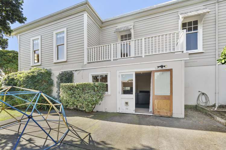 62 Gilbert Street New Plymouth_32