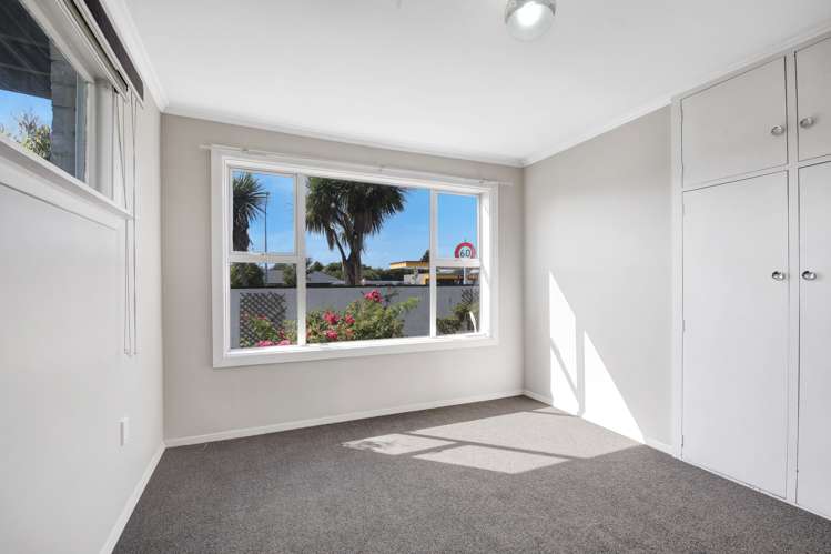 9 Russley Road Russley_7