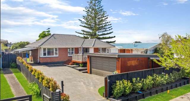 35 & 37 Megan Avenue Pakuranga Heights_4