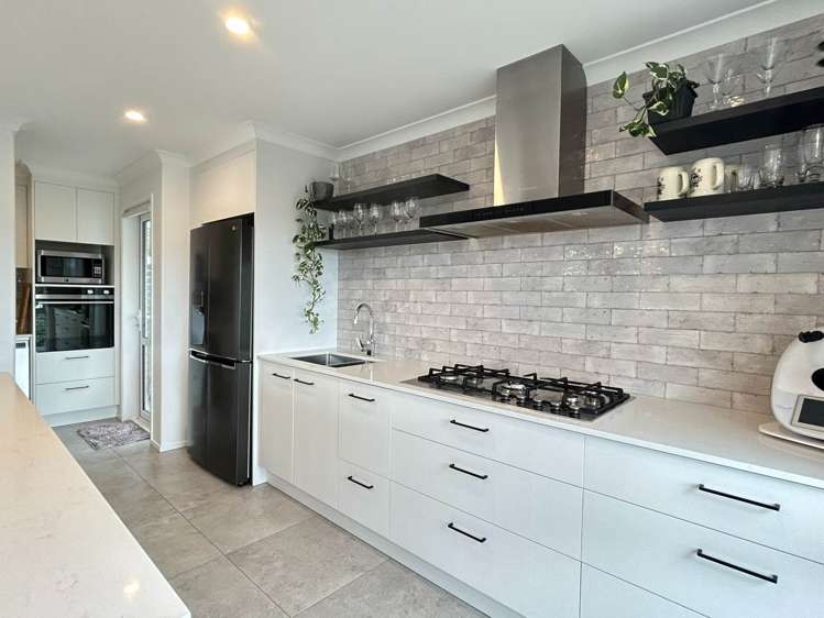 6 Panui Avenue Helensville_5