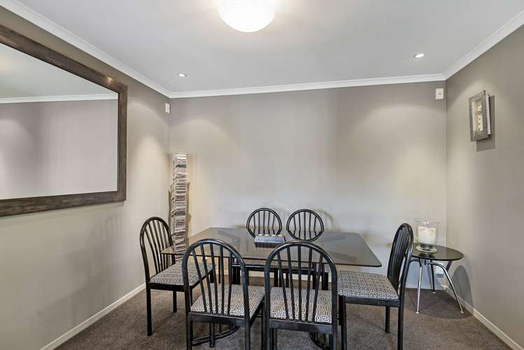 2 Montego Close Shirley_7