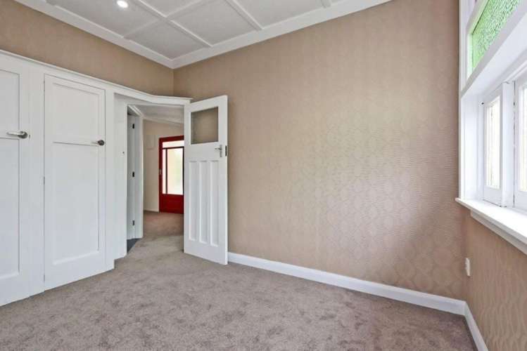 512 Eastbourne Street East 10474_6