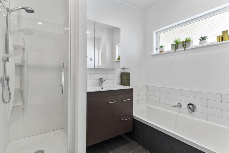 18 Karaka Street New Lynn_17