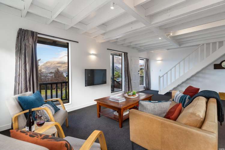 136 Fernhill Road Fernhill/Sunshine Bay_9