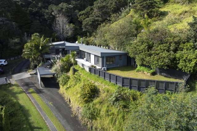HARBOUR-VIEW FAMILY HOME WHANGAROA