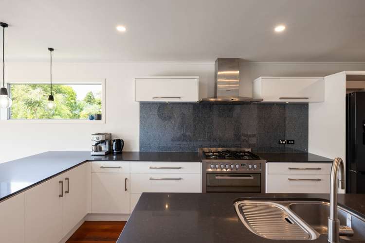 10 Jennifer Place Chartwell_5