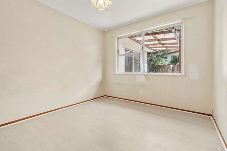 22 Finlow Drive Te Atatu South_18