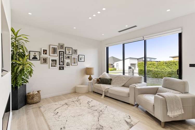 7 Betsy Lane Wainui_9