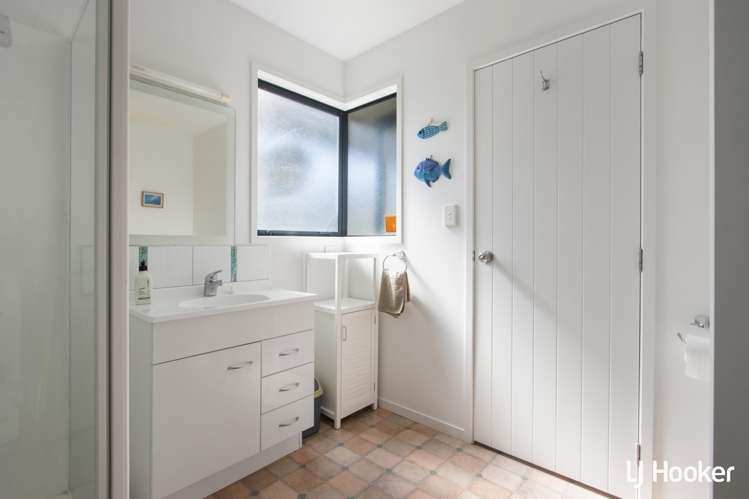 19 Beach Road Waihi Beach_19