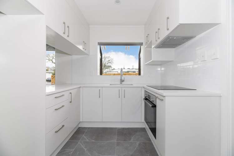 2/84 Haycock Avenue Mount Roskill_11