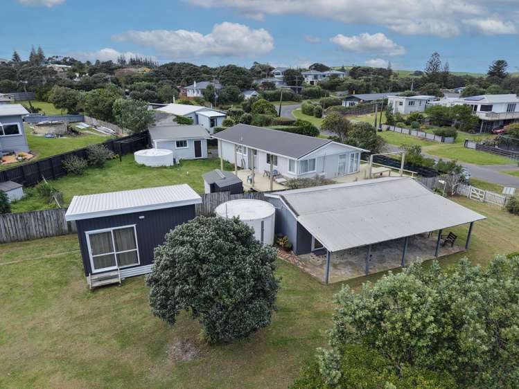 5 Bayly Street Baylys Beach_28