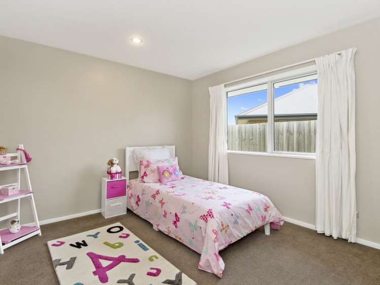 16 Hasendene Drive Lincoln_13