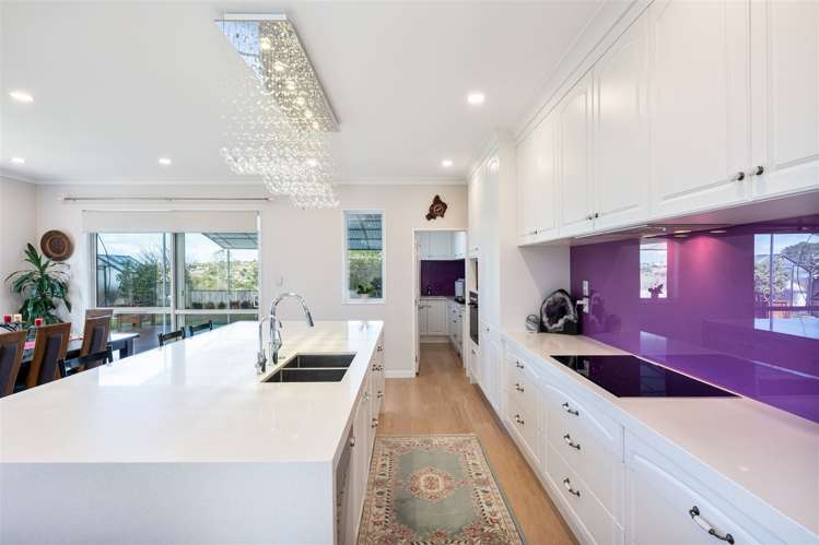 8 Irongate Avenue Ranui_21