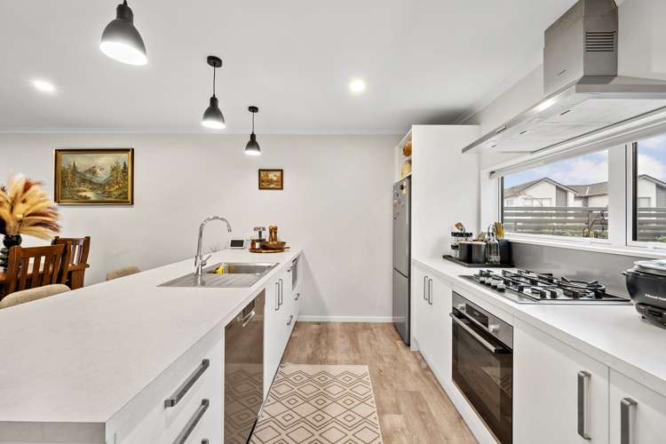 20 Bluff Road Porirua_7