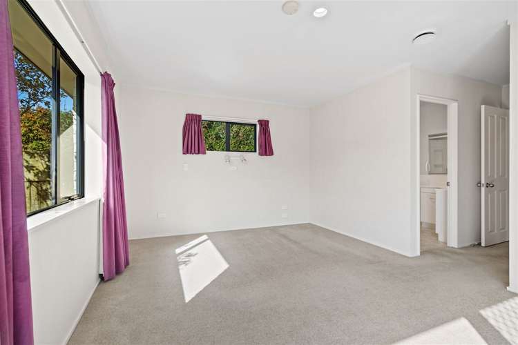 18a Mains Avenue Kensington_11