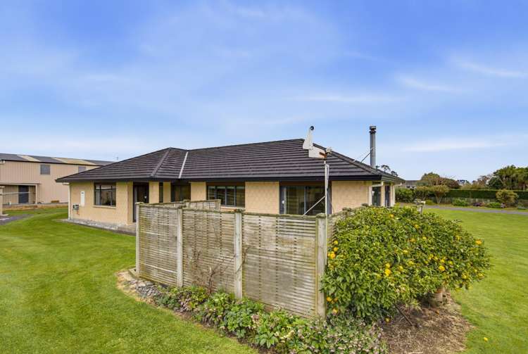 53 Pohutukawa Drive Levin_45