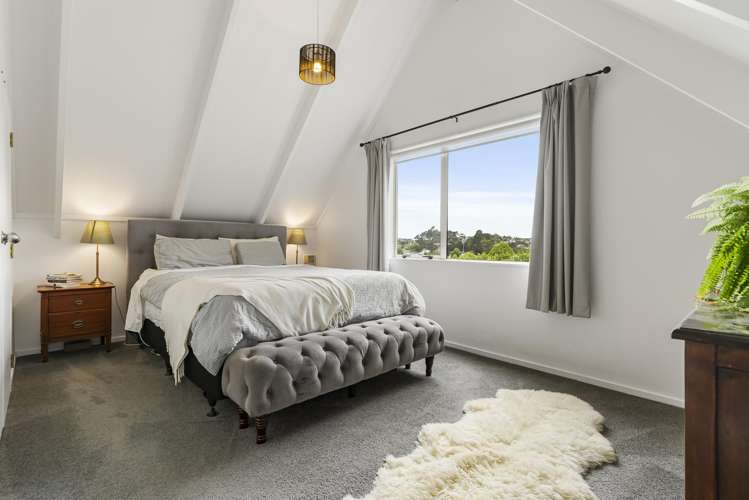 16 Carillon Place Massey_12