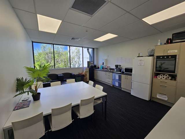 16 Hugo Johnston Drive Penrose_4