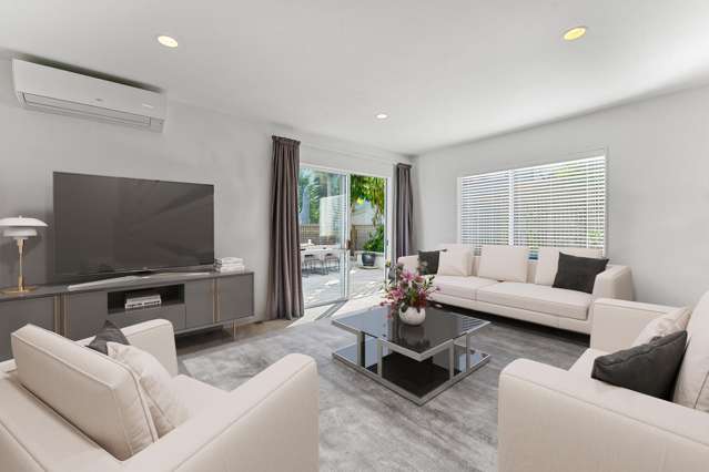 1/104A Beach Road Castor Bay_2