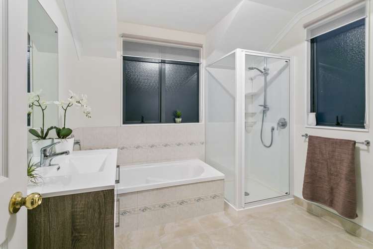 32c Isobel Road Greenhithe_16