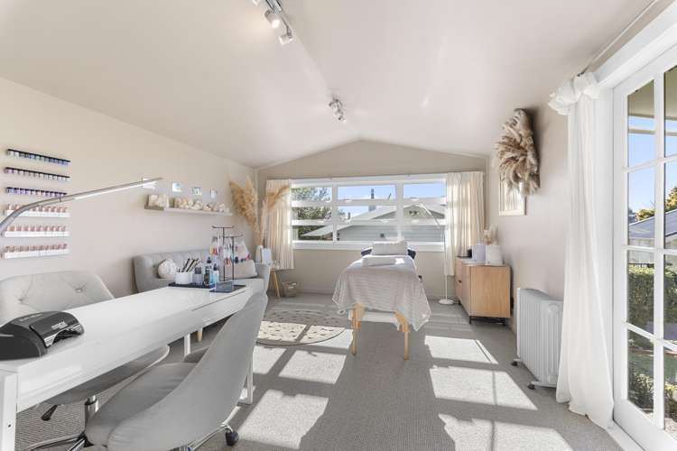 145 Clawton Street Westown_21