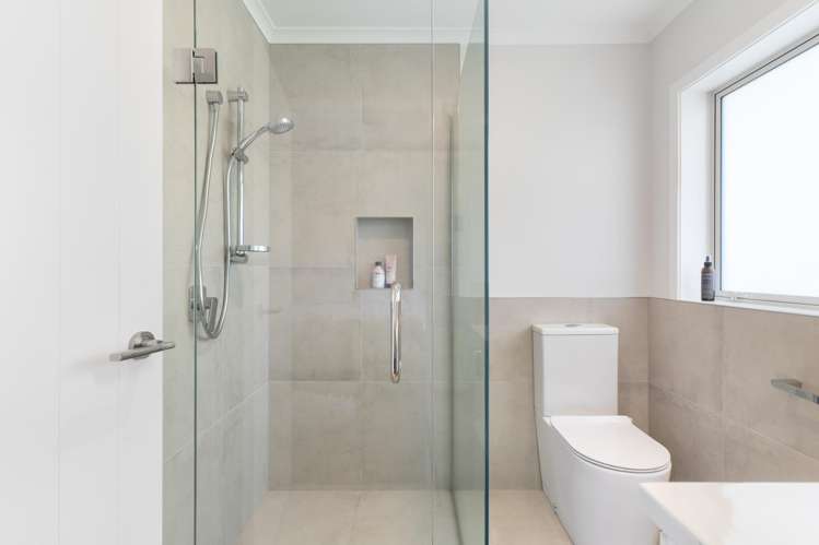 2 Van Baarle Close Carterton_7