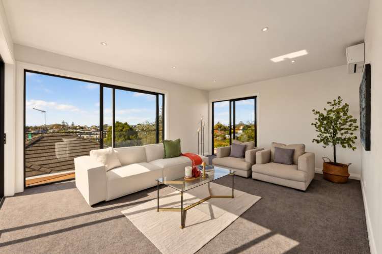 64 Codrington Cresent_1