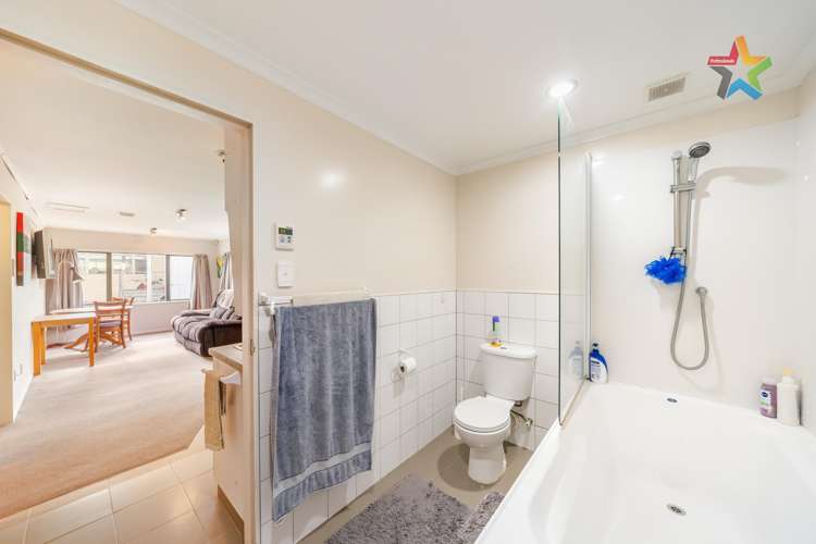 21 Whitechapel Grove Stokes Valley_18