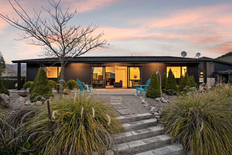 115 Lowburn Valley Road_1