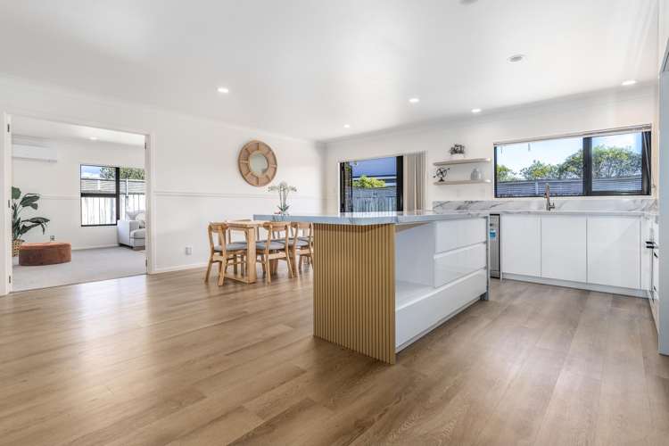 9 Takahe Drive Paraparaumu Beach_5