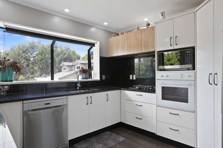 64 Milan Drive Glen Eden_9