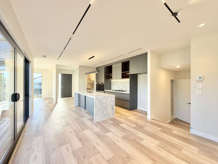 15 Tukutata Crescent Milldale_4