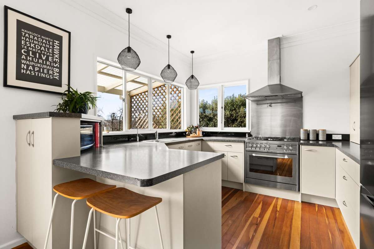 217 Thompson Road_2