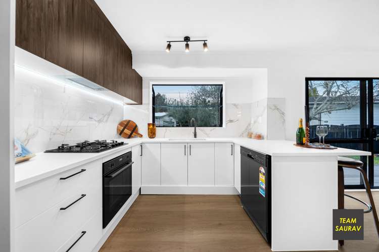 15 Oakmont Place Wattle Downs_4