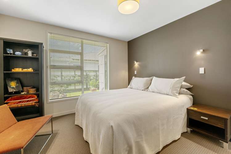 10 Olivia Street Stratford_25