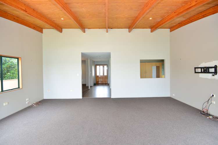 52 Kestrel Heights Arkles Bay_25