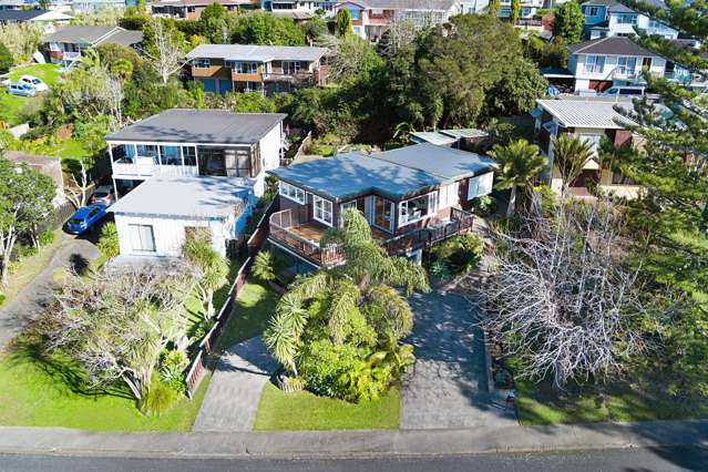 Family Paradise with Space to Grow in Glendene!
