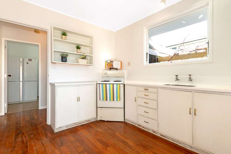 19 Lloyd George Road Wainui_14