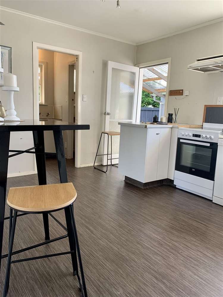 6 Tomin Road Glenview_3