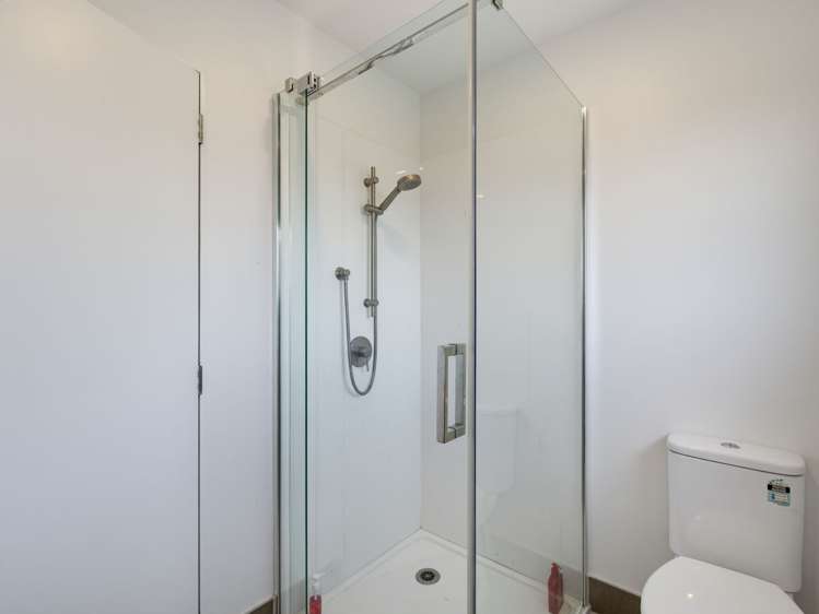 2/11 Longreach Drive Sunnyvale_9