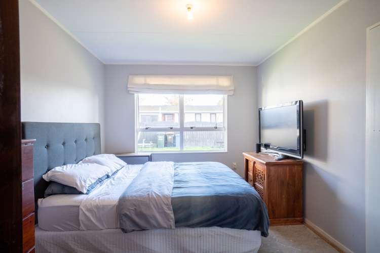 49 Escort Grove Awapuni_7